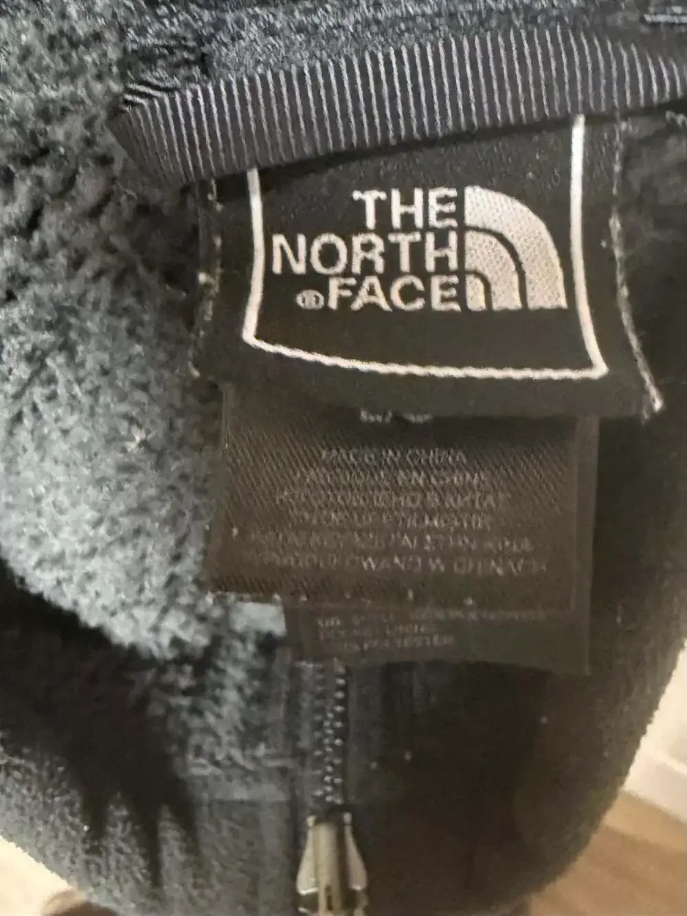 The North Face Men's Full Zip Fleece Jacket Black